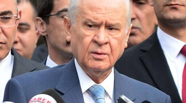 Yemin töreninde Bahçeli'nin elini öpen Arkaz'dan açıklama