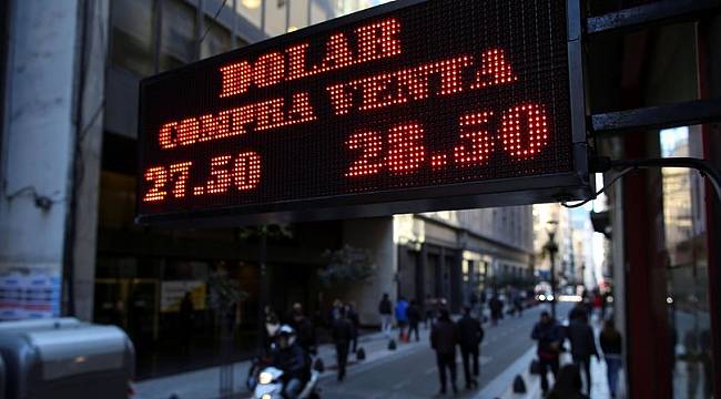 Arjantin faizleri yüzde 60'a çıkardı