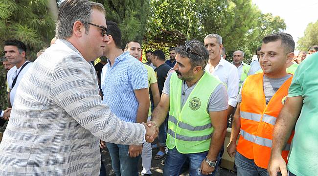 Başkan Piriştina belediye çalışanlarıyla bayramlaştı