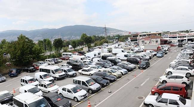 Bayram öncesi oto pazarında büyük hareketlilik