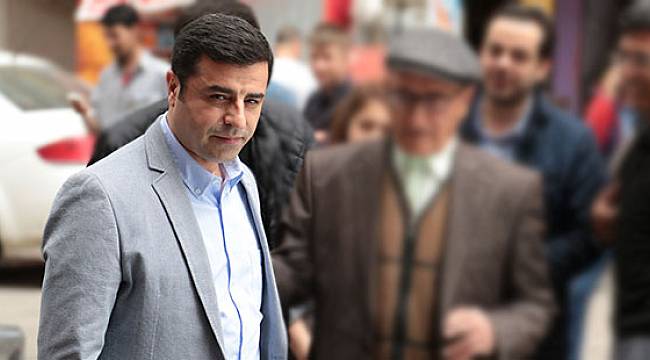 Demirtaş'tan HDP'ye eleştiri: Bir an önce 'tatil' havasından çıkıp sahaya inmesinde fayda var