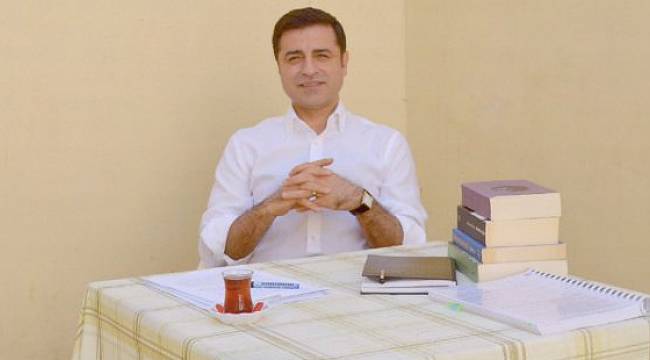 Demirtaş'tan Temelli'ye destek: Bu tür ucuzluklara alet olunmamalı