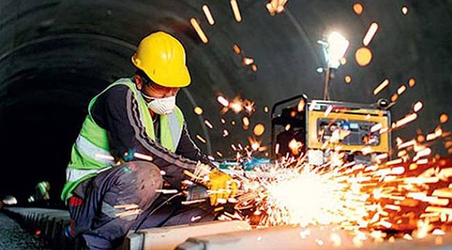 Ekonomistler sanayi üretim verisini değerlendirdi