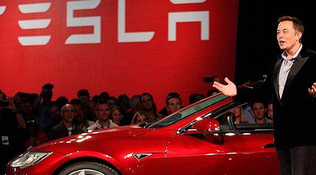 Elon Musk,Tesla'yı borsadan çekme kararından vazgeçti