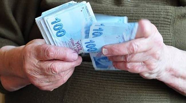 Emeklilere verilecek bayram ikramiyesinin ne zaman ödeneceği belli oldu