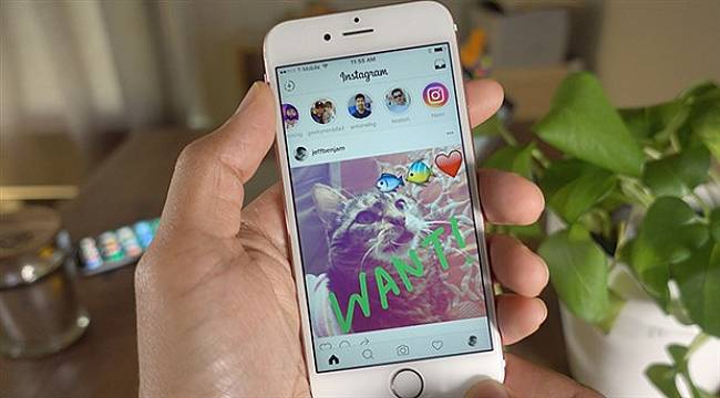 Instagram'da hikayelerden ekran görüntüsü alındığında karşı tarafa bildirim gidecek