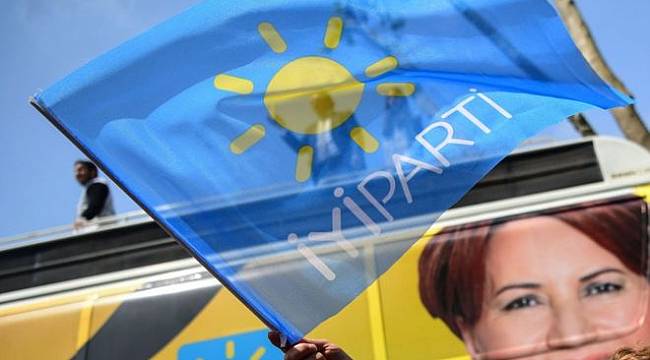 İYİ Parti&#039;de flaş karar!