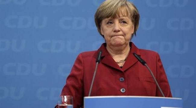 Merkel'den büyük gaf! Ermenistan ve Azerbaycan'ı karıştırdı!