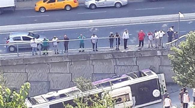 Sarıyer'de halk otobüsü devrildi