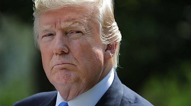 Trump'tan rest: İran'la iş yapan, ABD ile yapamayacak