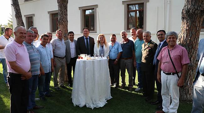 Urla’da bayramlaşma töreni