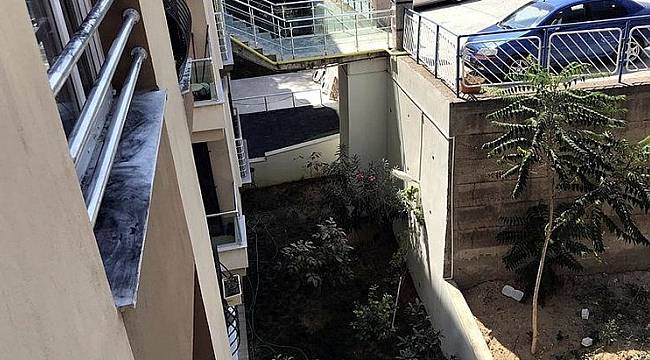 Yer: İzmir... Balkondan düşerek hayatını kaybetti