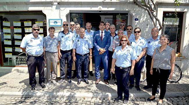 Zabıtalar Başkan Demirağ’ı ziyaret etti
