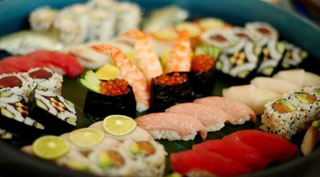 100 tabak suşi yedi, restorana girişi yasaklandı