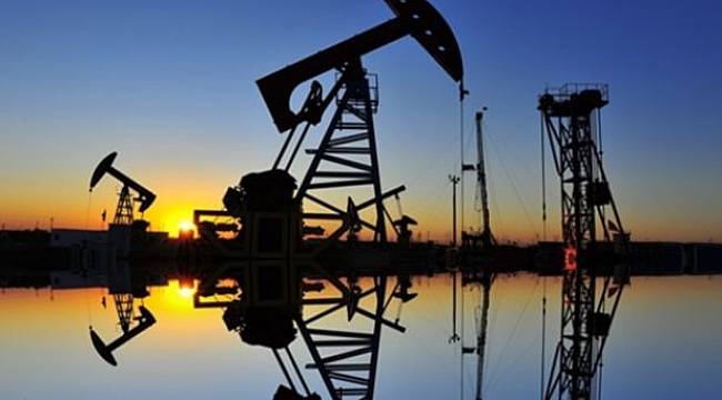 ABD petrol fiyatı tahminlerini yükseltti