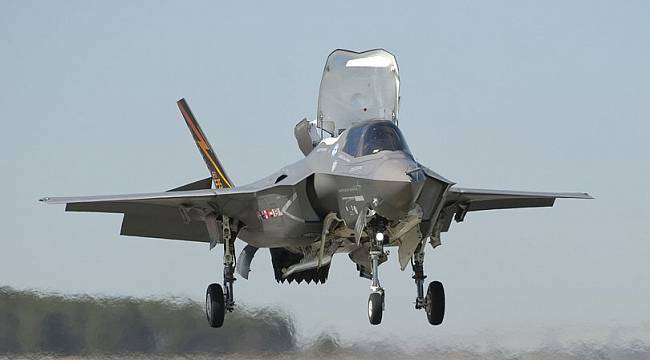 ABD'ye ait F-35B uçakları ilk kez hava saldırısı düzenledi!