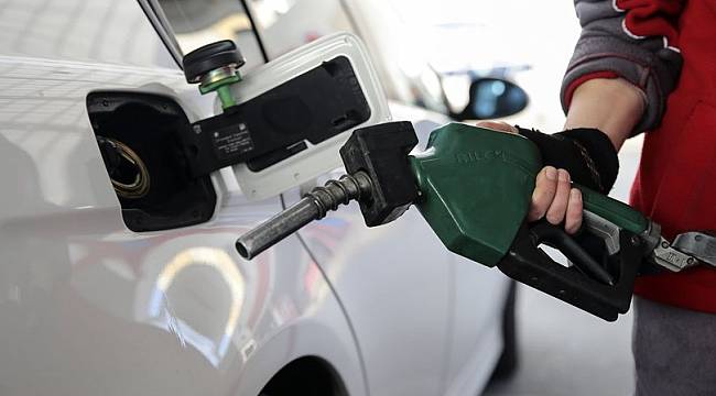 Benzine bu kez indirim geldi