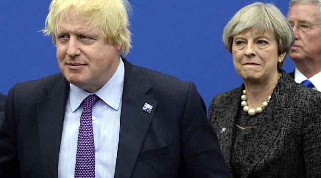 Boris Johnson'dan Theresa May'e 'intihar bombacısı' benzetmesi!