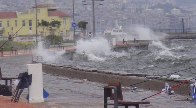 Çanakkale'den Bodrum'a Ege'de fırtına...