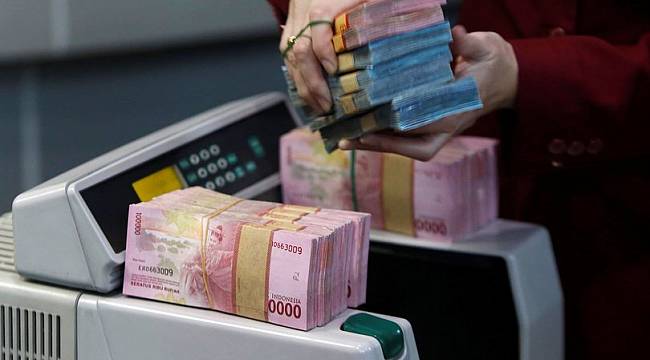 Hindistan, İran'dan petrolünü rupi ile alacak