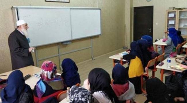 MEB'den "sarıklı cübbeli ders" iddialarına açıklama