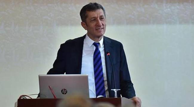Milli Eğitim toplantısında Esra Albayrak sürprizi