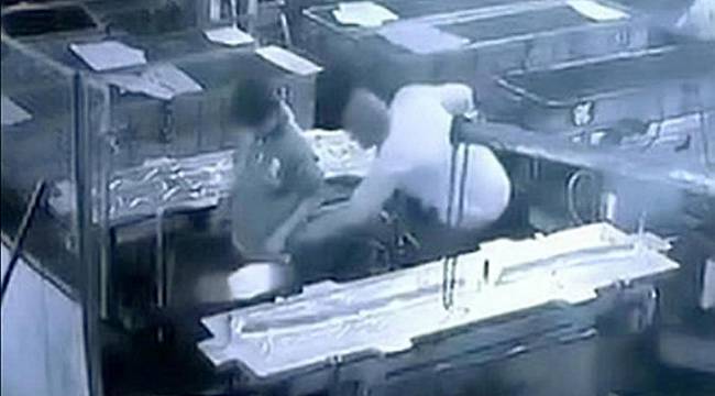 Müdür çalışanını 'yanlışlıkla' hava kompresörüyle öldürdü