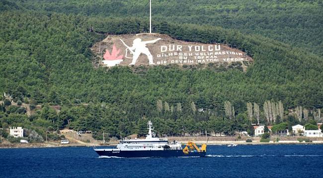 Rus kurtarma gemisi, Çanakkale Boğazı'ndan geçti