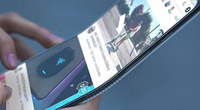 Samsung ilk katlanabilir ekrana çok yakın