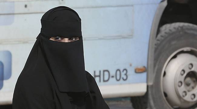 Suudi resmi kanalında ilk kez ana haberi kadın spiker sundu