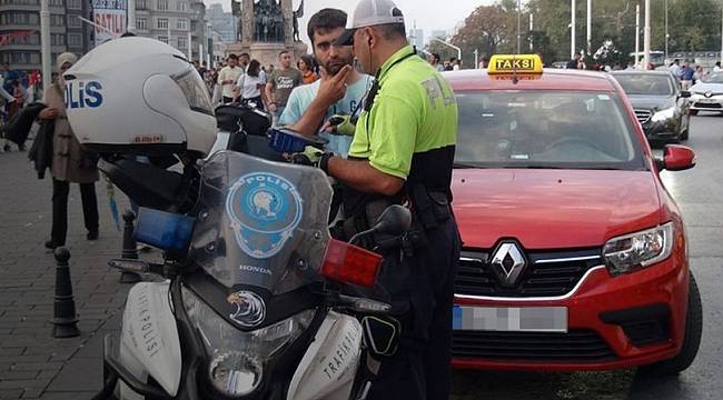 Taksim Meydanı'nda taksicilere ceza yağdı