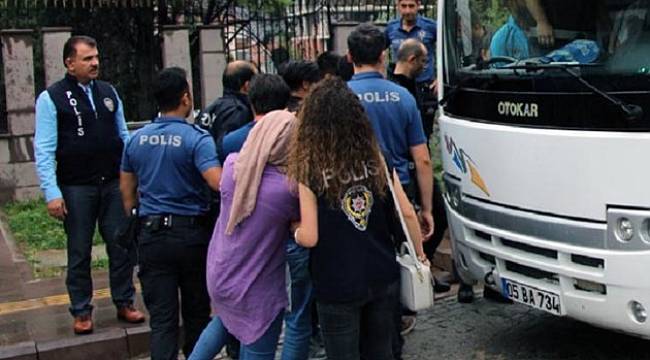 Yasa dışı bahis çetesi 950 genci ağına düşürmüş