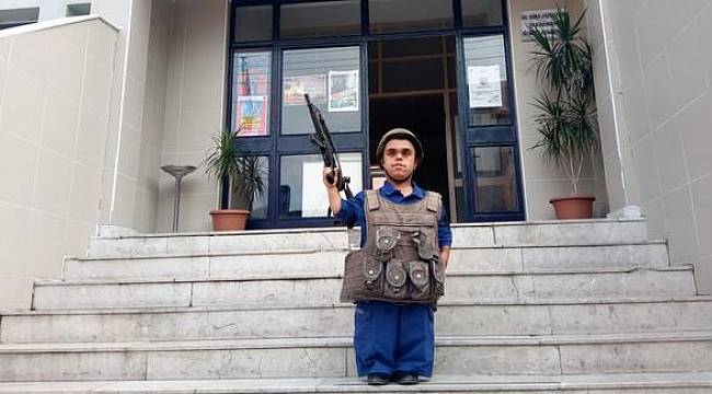 110 santimlik gencin askerlik hayali gerçek oldu