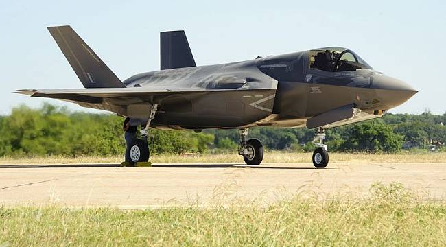 ABD'den sonra İngiltere de F-35'in uçuşunu durdurdu