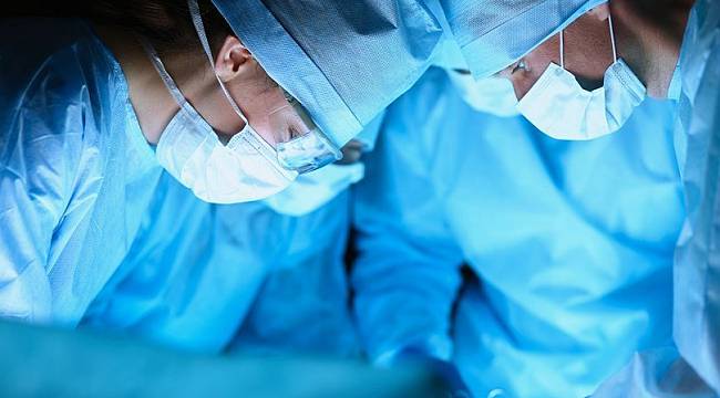 ABD'li çocuk duyma yetisini Türkiye'de kazandı