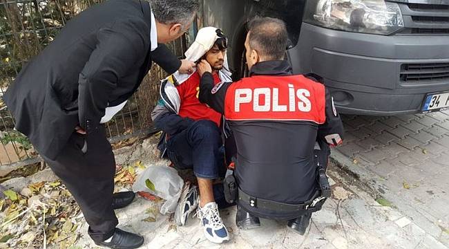 Afgan genci demir çubuklarla dövdüler!