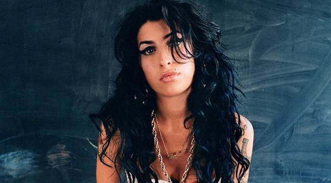Amy Winehouse dünya turnesine çıkıyor!