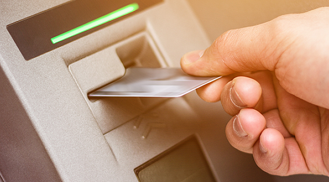 ATM'lerde kart kopyalayan çete yakalandı