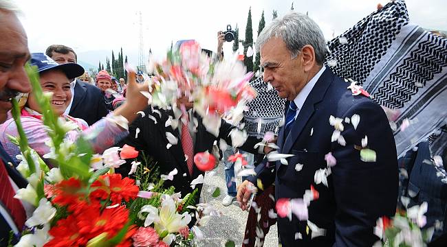 Aziz Kocaoğlu'ndan "kentin kaderini değiştiren 14,5 yıl"