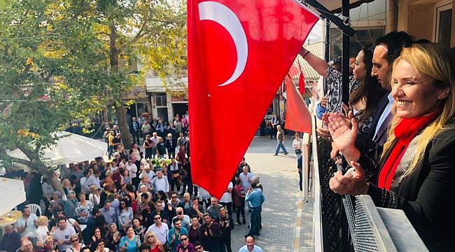 BAŞKAN UYAR ADAYLIK DOSYASINI TESLİM ETTİ