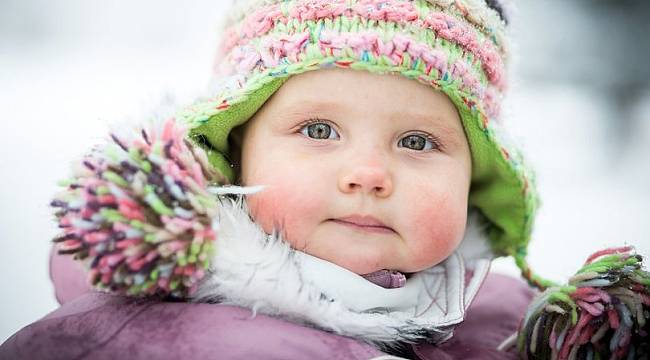 Bebekleri giydirirken dikkat edilmesi gereken 10 kural