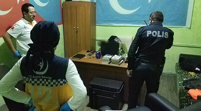 Büfe sahibi dükkanında vurulmuş halde bulundu