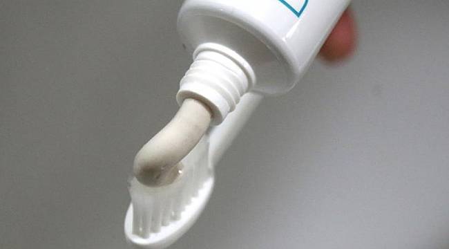 Çölyak hastaları için diş macunu