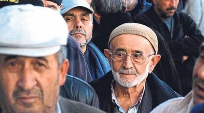 Emekli olmayı bekleyenlere SGK'dan 4 bin 809 lira faizsiz destek