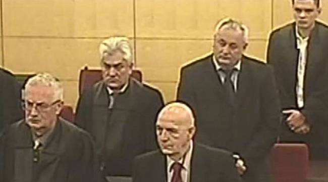 Eski Sırp komutana 'soykırım' suçundan hapis cezası