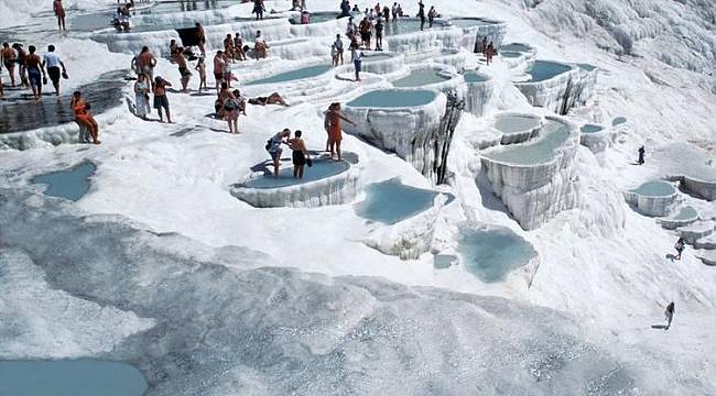 Pamukkale 9 ayda ziyaretçi rekoru kırdı