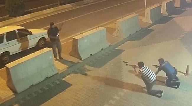 Polis merkezi önünde pompalı tüfekle çatışma!