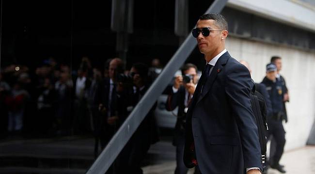 Ronaldo tecavüz için sus payı vermiş!