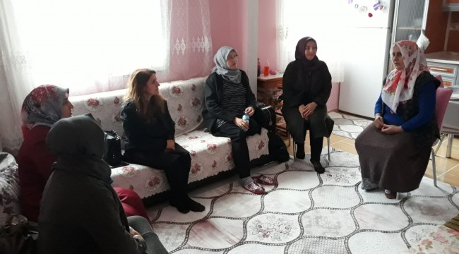 AK Kadınlardan 'Komşuluk Günü'