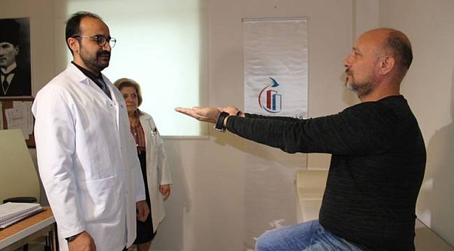 Bir anda yüzünü dahi yıkayamaz hale geldi
